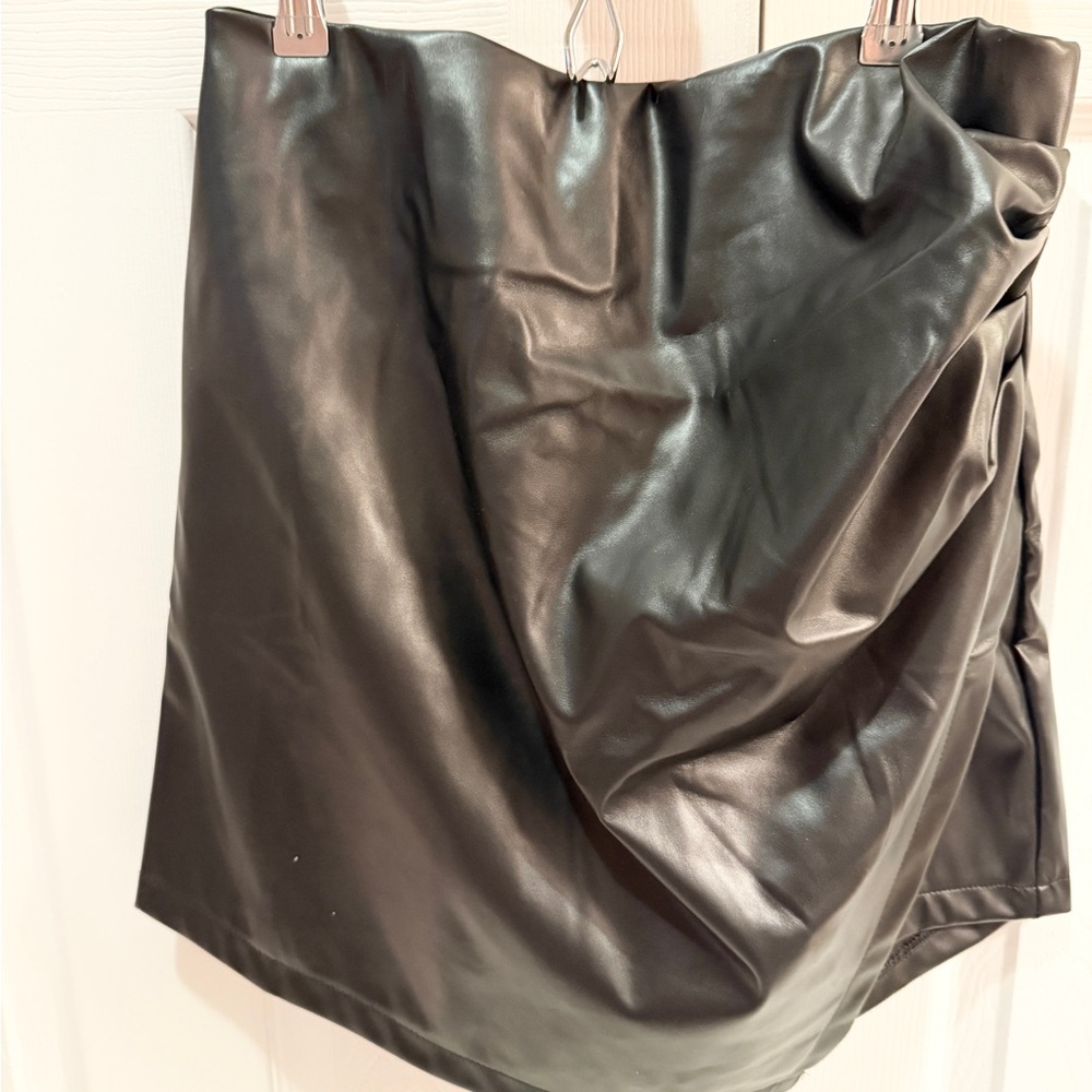 Asymmetrical Black Pleather skort
